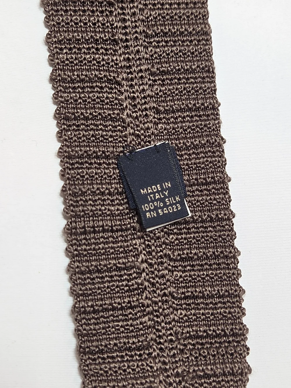 Banana Republic Men's 100% Silk Classic Knitted Square Tip Brown Tie 2.25x57